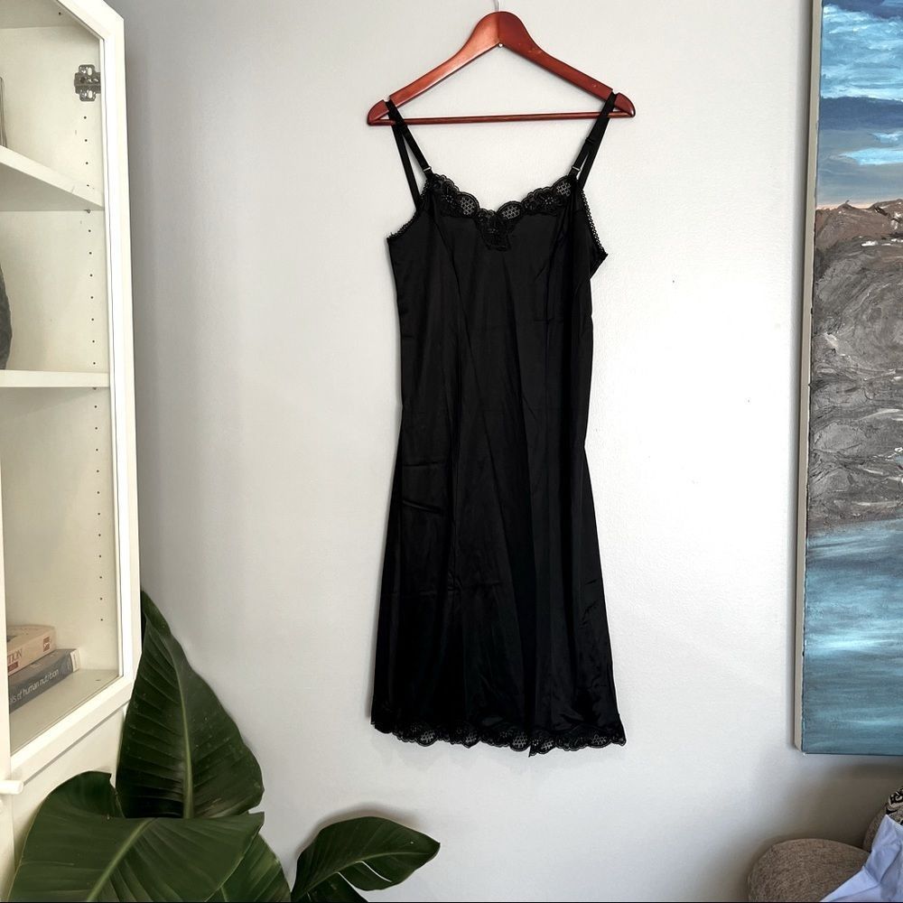 Cute vintage slip/nightgown